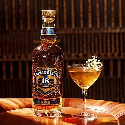 Whiskey Chivas Regal Gold Signature 18 YO - eBag.bg